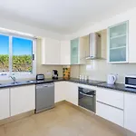 Bella Ena Villa