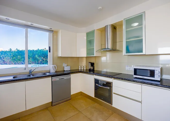 Bella Ena Nea Dimmata